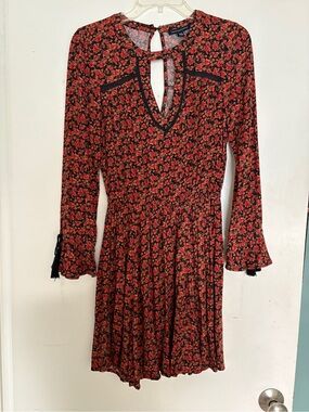 Women's Black and Red Floral Long-Sleeve Dress XS